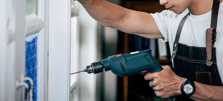 Residential Exterior Window Finishing in West Lealman, FL